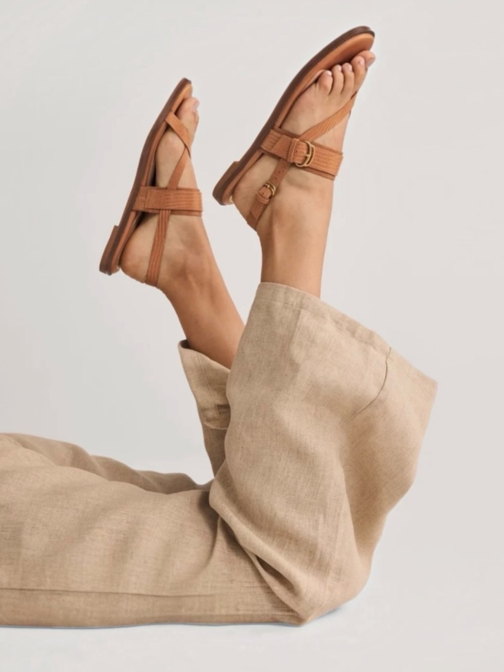 New! COLE HAAN Anica Lux Buckle Leather Thong Sandals Brown Size 9.5
